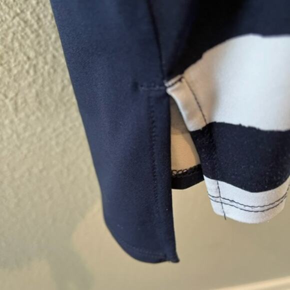 Easywear by Chicos Navy & White Zebra Stripe 3/4 Sleeve Tunic Top Sz 3 - Picture 4 of 11